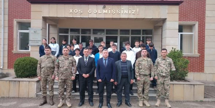 Zindanmuruq kənd tam orta ümumtəhsil məktəbində Vətən müharibəsi iştirakçıları ilə görüş keçirilib